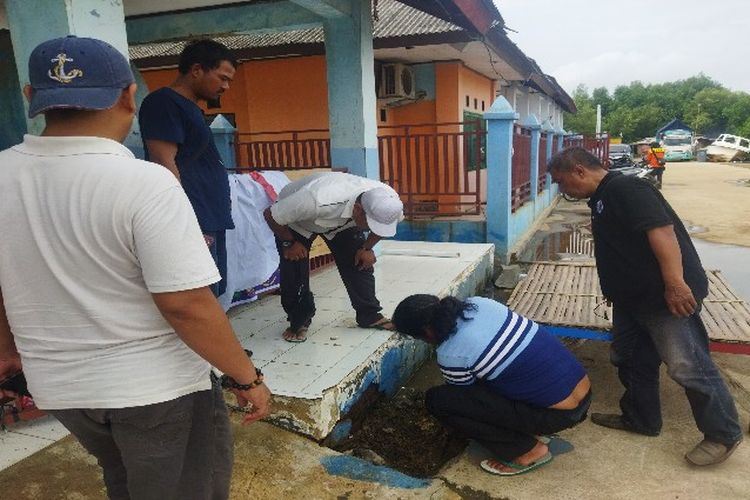 Para Nelayan Minta PDAM Tirta Bhagasasi Sambungkan Kembali Saluran Air Bersih ke TPI Paljaya