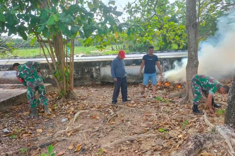 Koramil Bengkalis Laksanakan Karya Bhakti Gotong Royong Bersama Masyarakat di Kampung Pancasila Desa Wonosari