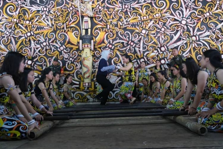 Budaya Dayak Emang Top Banget Guys, Yuk Cek Wisata Budaya di Kalimantan Timur yang Penuh Edukasi