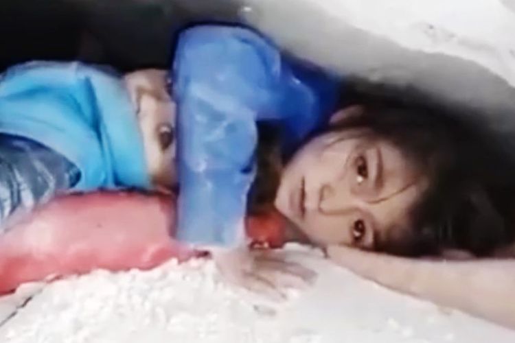 Kisah Pilu Maryam, Bocah Perempuan Korban Gempa Turki yang Terjebak 36 Jam Sembari Melindungi Kepala Adiknya