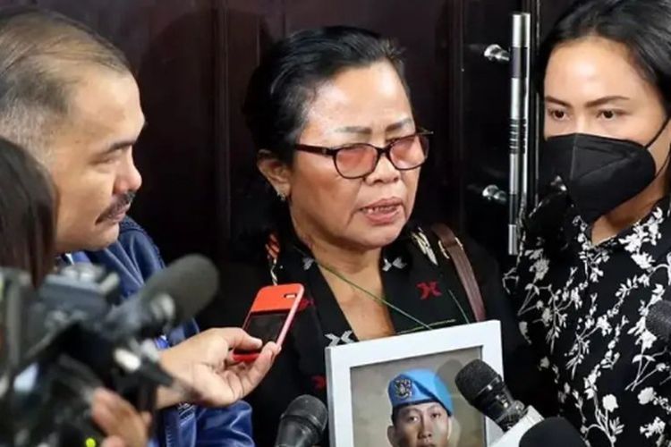 Bharada E sebagai Justice Collaborator Divonis Penjara 1 Tahun 6 Bulan, karena Berkat Doa Keluarga Brigadir J?