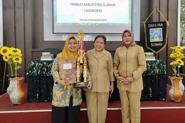 SMK Kesehatan Binatama Raih Sekolah Adiwiyata Sleman 