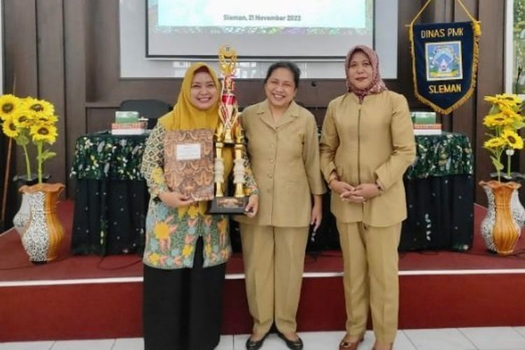 SMK Kesehatan Binatama Raih Sekolah Adiwiyata Sleman