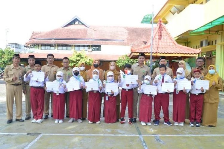 12 Siswa SD Muhammadiyah Sapen Raih Medali SEAMO
