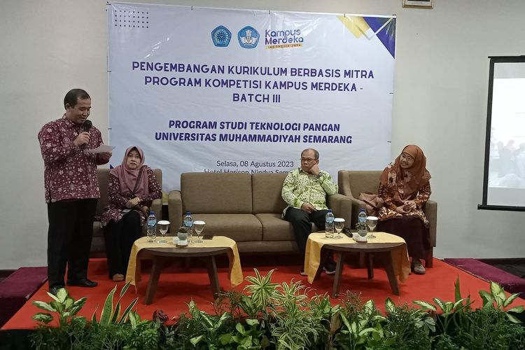  PKKM Batch 3, TP Unimus Gelar Lokakarya Kurikulum Berbasis Mitra