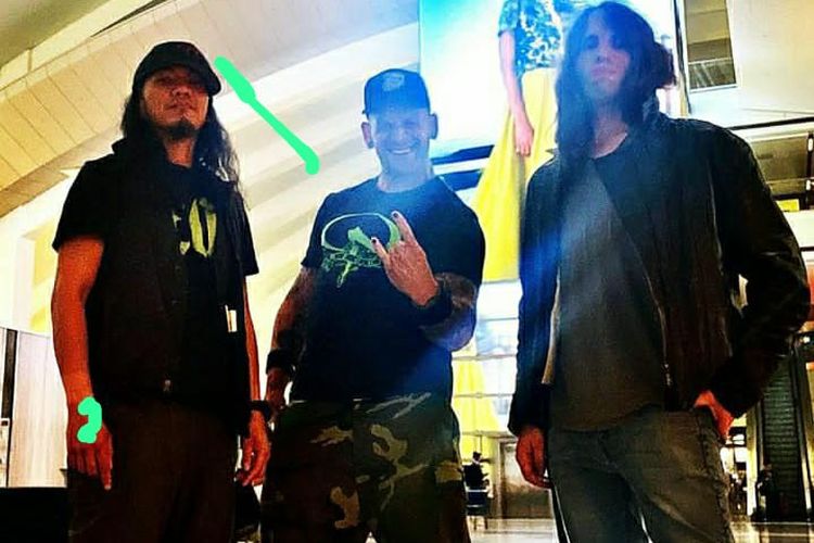 REOG Band Hentak Panggung Heavy Metal di 3 Kota