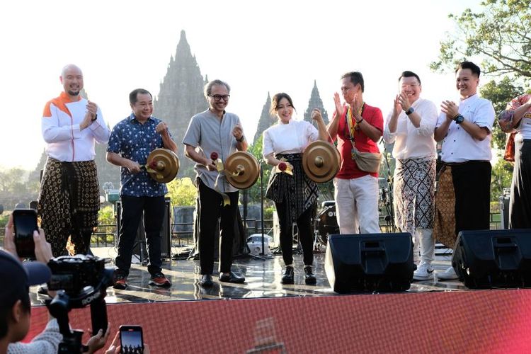 Candi Prambanan Jadi Saksi Ratusan Influencer Memasak di Finna Foodies Cooking Competition 2023
