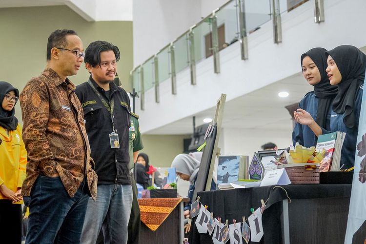 Wali Kota Magelang Apresiasi Pameran Jurusan Untuk Tingkatkan Mutu Untidar
