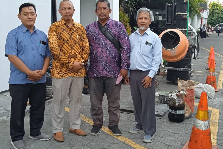 UJB Yogyakarta Ujicoba Mesin Pembakar Sampah Portabel