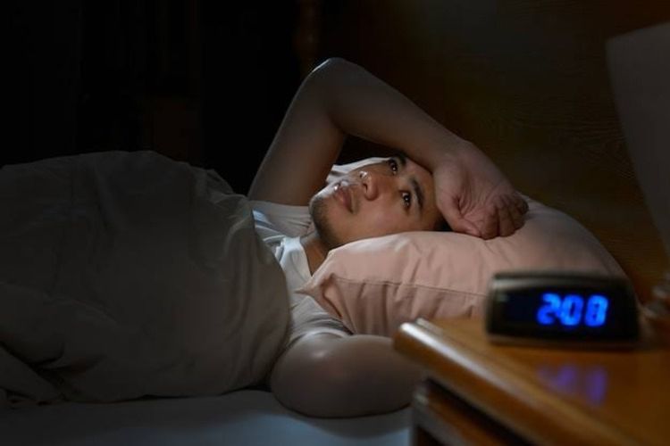 Pekerja Lebih Rentan Alami Insomnia, Yuk Ketahui Langkah Pencegahannya !