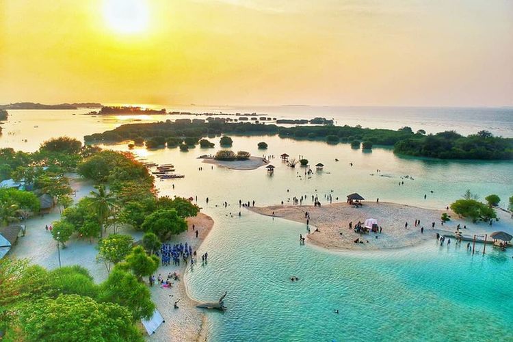 Rekomendasi Topik Destinasi Wisata Liburan Akhir Pekan yang Wajib Kamu Coba. Dijamin Refresh Pikiran!