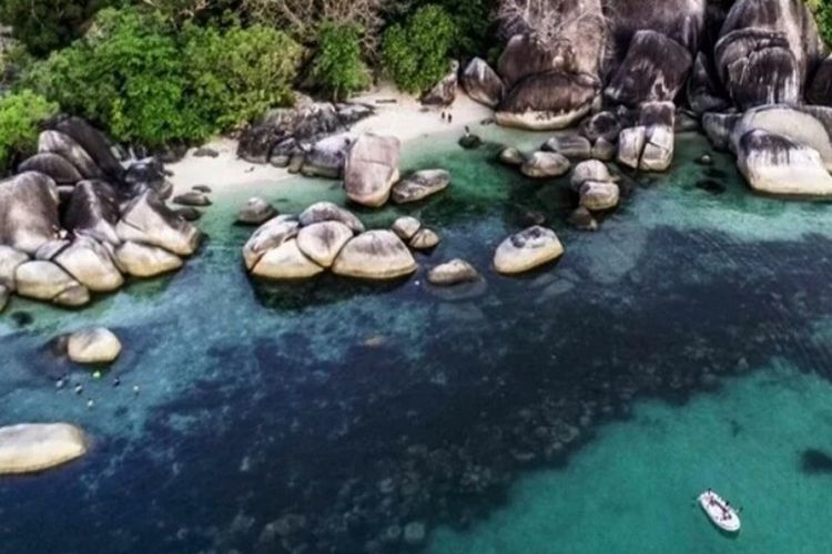 Mengenal Wisata Belitung, Daerah yang direkomendasikan Sandiaga dalam Post Event Trip Delegasi KTT Ke 43 ASEAN