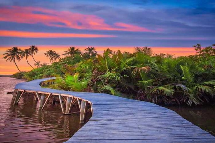 Mengulik Wisata Alam di Sumatera Barat, Ada yang Mirip Dengan Luar Negeri Loh, Cek Disini!