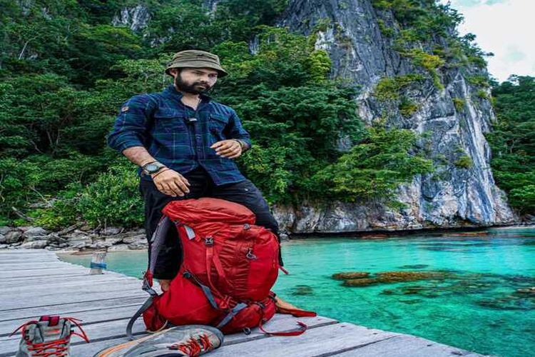 Kenali Adhin Abdul Hakim sang Bintang Iklan Google, Tebarkan Kebaikan Lewat Program Jelajahnya !