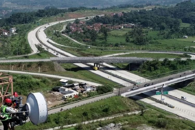 Presiden Jokowi Resmikan Tol Cisumdawu Hari ini, Akses Bandung-Bandara Kertajati Hanya Butuh 1 Jam