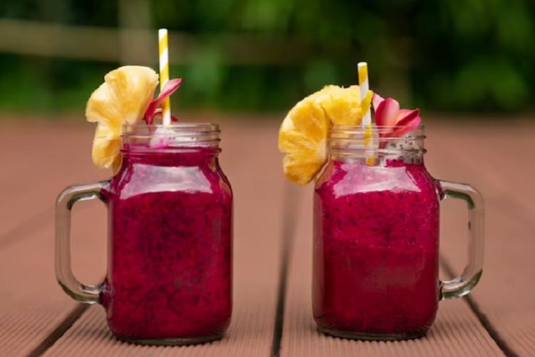 Manfaat Minum Jus Buah Naga untuk Kesehatan: Keajaiban Kesehatan dari Si Buah Berduri