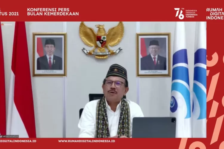 Menteri Komunikasi dan Informatika (Menkominfo) RI Johnny G Plate dalam jumpa pers peluncuran Rumah Digital Indonesia, yang dihelat secara daring pada Jumat (30/7/2021).  (ANTARA/TL/Arnidhya Nur Zhafira)