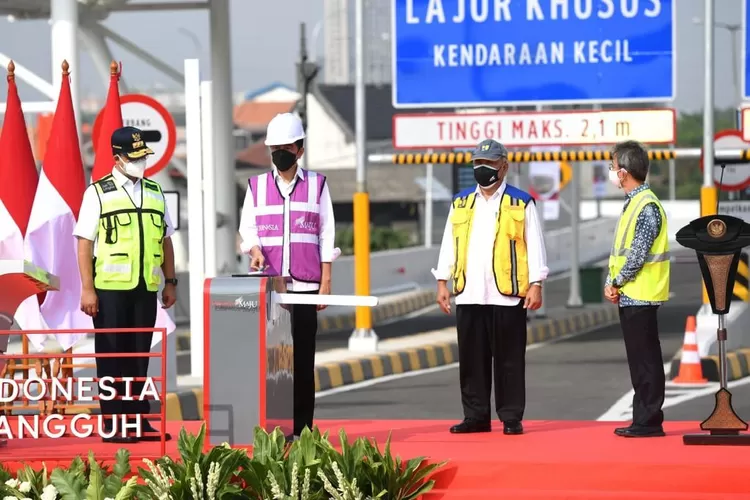 Presiden Jokowi saat Peresmian Jalan Tol Dalam Kota Jakarta. (Foto: Lukas-Setkab.go.id)