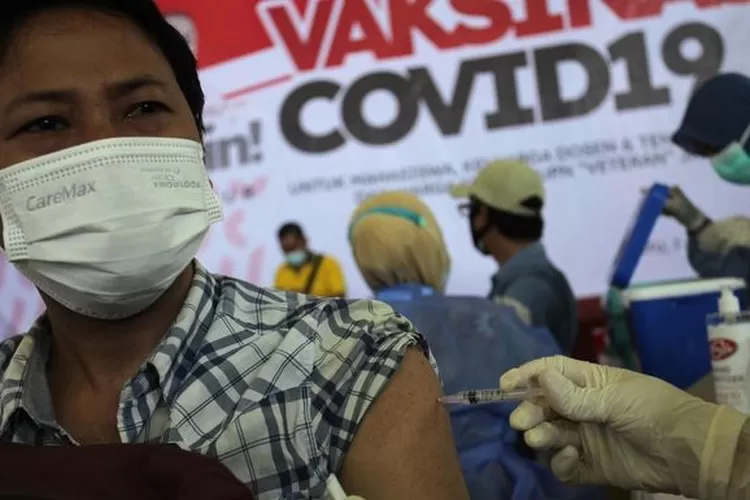 Ilustrasi disuntik vaksin Covid-19 (covid19.go.id)