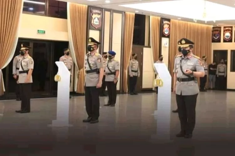 Suasana sertijab terhadap lima perwira tinggi Polri  (Doc. Humas Polda Sumsel)