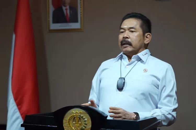 Jaksa Agung RI Sanitiar Burhanuddin membuka Rapat Kerja Teknis Bidang Tidak Pidana Umum Tahun 2021 secara virtual dari Gedung Kejaksaan Agung RI, Jakarta Selatan, Rabu (1/9/2021) (ANTARA/HO-Puspenkum Kejaksaan Agung)