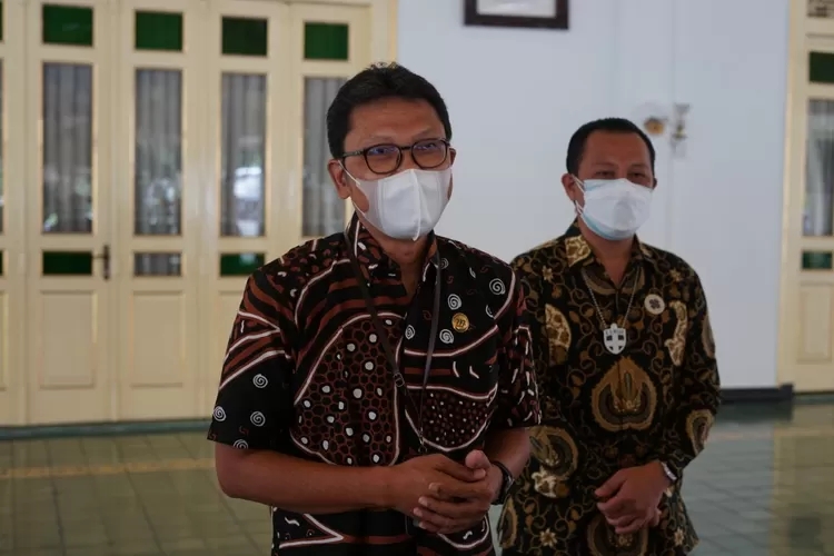 09dispar  MERAPI-ISTIMEWA Kepala Dinas Pariwisata DIY, Singgih Raharjo (kiri). (Istimewa)