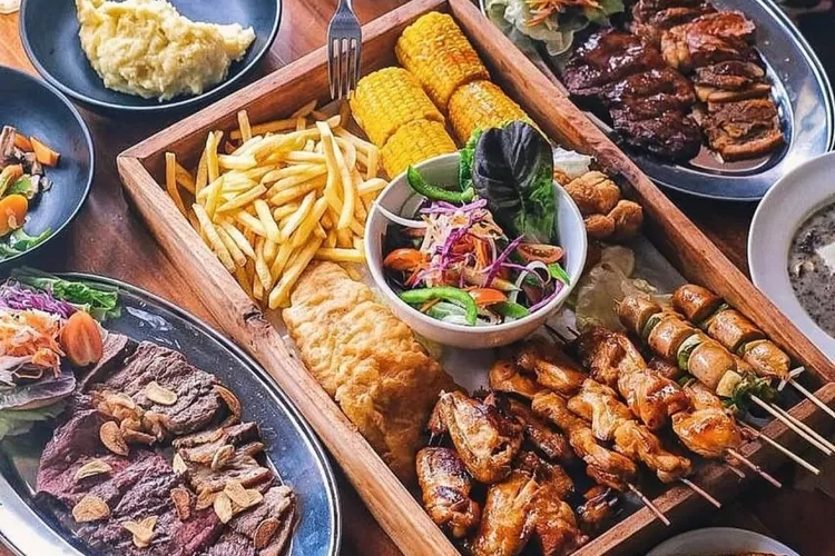 Ilustrasi sajian kuliner di Kota Bandung.*** (Instagram/@glosisresto)