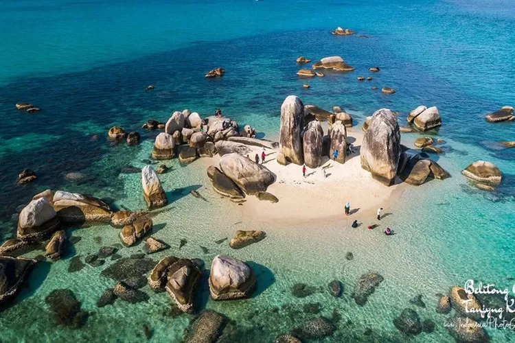 Geopark Belitong  yang menawan di Belitung, Babel.  (kemenlu.go.id)