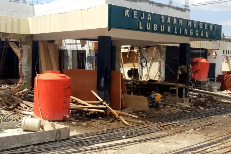 Renovasi Gedung Kejaksaan Negeri Lubuklinggau  (Klikanggaran/Iyan)