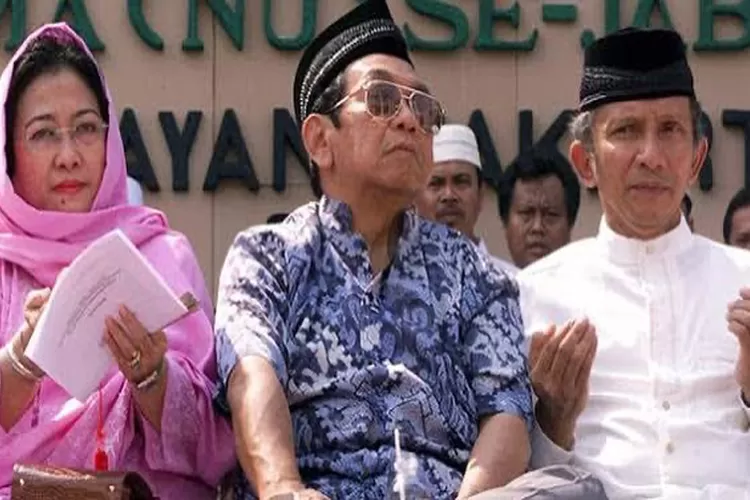 Gusdur bersama Megawati dan Amin Rais (Instagram @ jaringangusdurian)