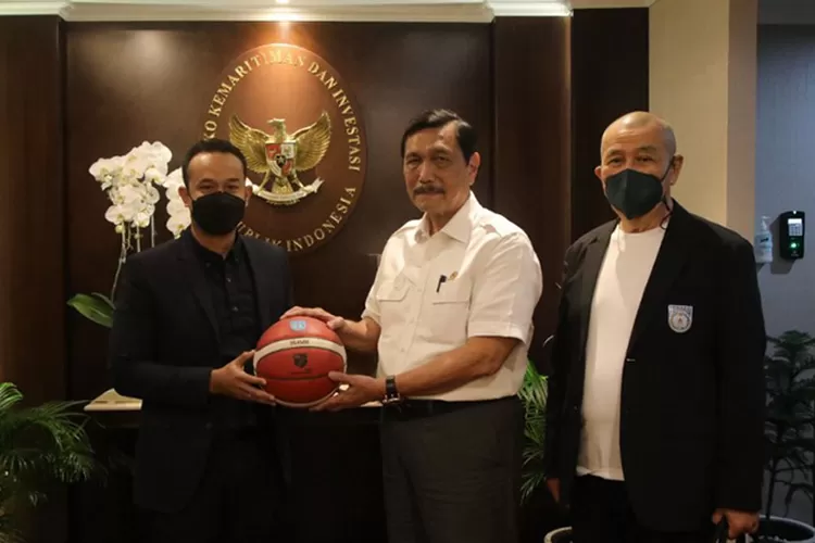 Menteri Koordinator Maritim dan Investasi Luhut Binsar Panjaitan saat menerima manajemen IBL. (Foto: iblindonesia.com)