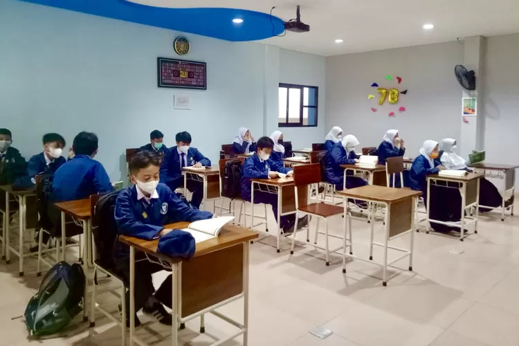 Proses belajar di SMP PCI 