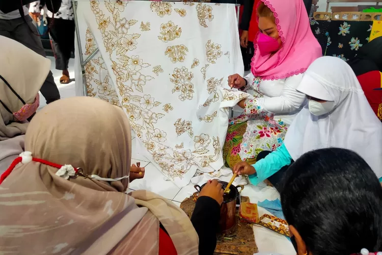 Sobokarti Populerkan Kembali Batik Semarangan Bagi Milenial/Ambar Adi Winarso/portaljepara.pikiran-rakyat.com/