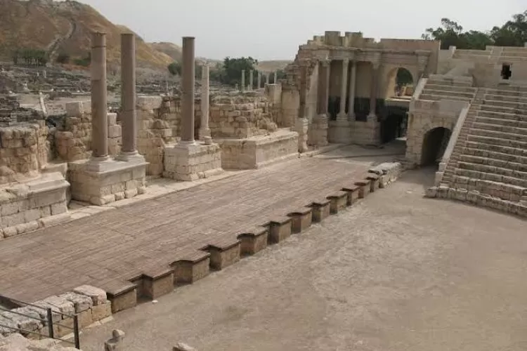 Salah satu sudut situs wisata ziarah di Israel.*** (Foto: Gorajuara/d.wikipedia.org )