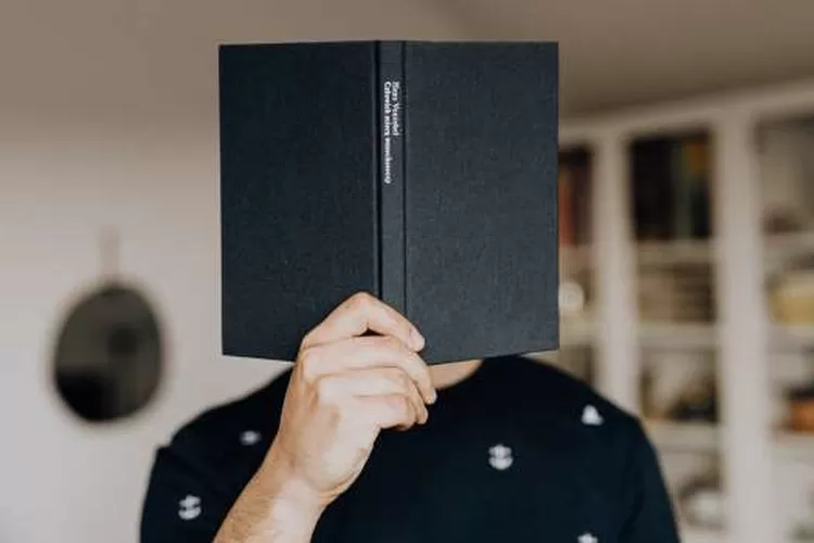 Kita Perlu Kata Saling (Dok.pexels.com/KarolinaGrabowska)