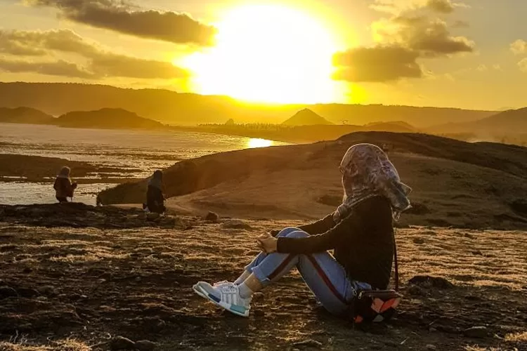 ilustrasi (@ratih_sugi)