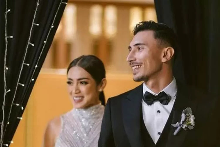 Jessica Iskandar Resmi Menikah dengan Pujaan Hatinya Vincent Virhaag (Instagram/@thebridestory)