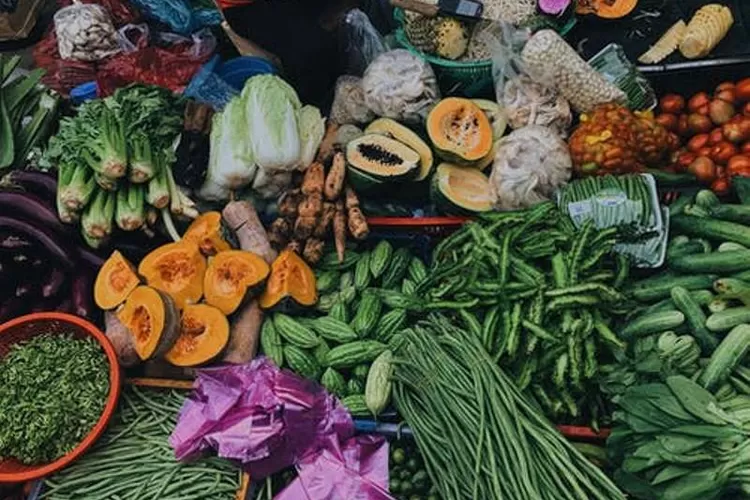 Tips agar sayuran yang kamu beli tidak cepat layu atau busuk (Pexels/Chokniti Khongcum)