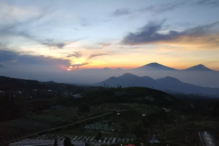 Silancur Highland tempat wisata spot sunrise di kabupaten Magelang. (dokumentasi Suryawan Wahyu Prasetyo)