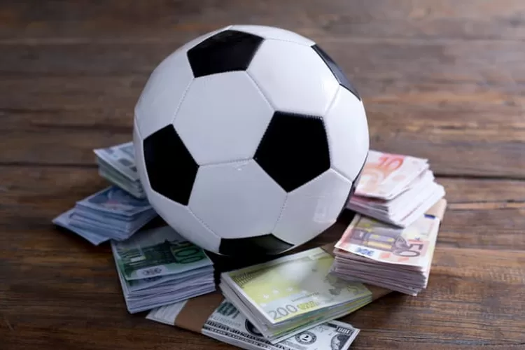 Ilustrasi: Eks 6 Orang Perserang, Serang Disanksi Terkait Kasus Match Fixing  (Klikanggaran/Anas Eka Wardana)