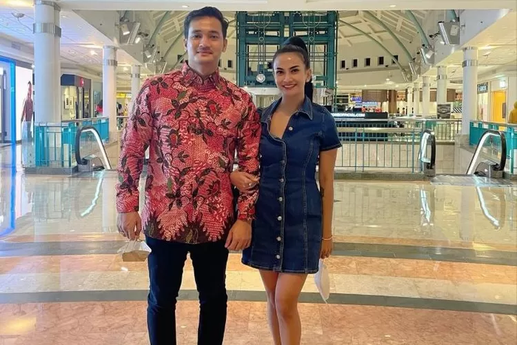 Vanessa Angel dan suaminya (Instagram/@vanessaanggel)