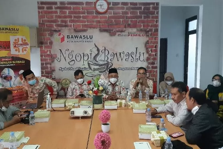Bawaslu Jakarta Barat Berkoordinasi dengan Stakeholder (Bawaslu Jakbar/Melia)