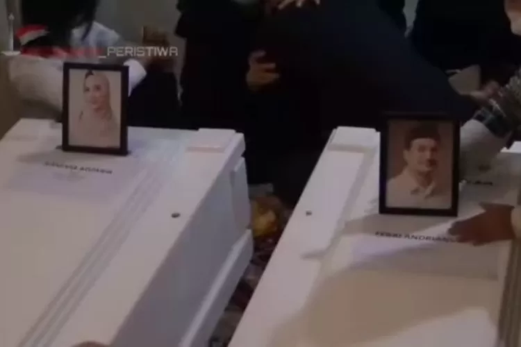 Isak Tangis Pecah Iringi Proses Pemakaman Jenazah Vanessa Anggel Dan Bibi Ardiansyah/ (Tangkap layar Instagram.com/@polres_jakbar)