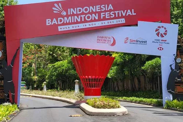 Indonesia Badminton Festival 2021 (IBF 2021): BWF Super 750 Indonesia Master, BWF Super 1000 Indonesia Open dan BWF World Tour Finals si Nusa Dua Bali, 16 November - 5 Desember 2021. (Twitter.com/@INABadminton)