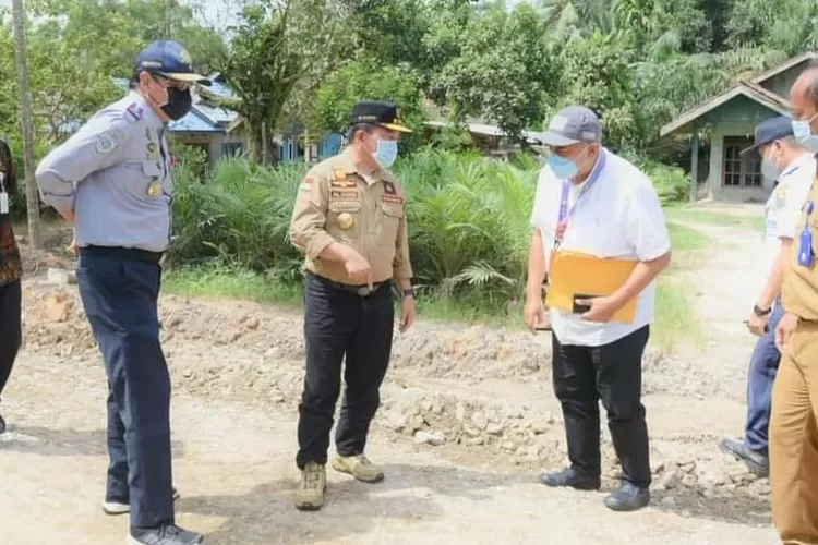 Gubernur Jambi Al Haris Tinjau Jalan&nbsp; Alternatif Batubara (Diskominfo Jambi)