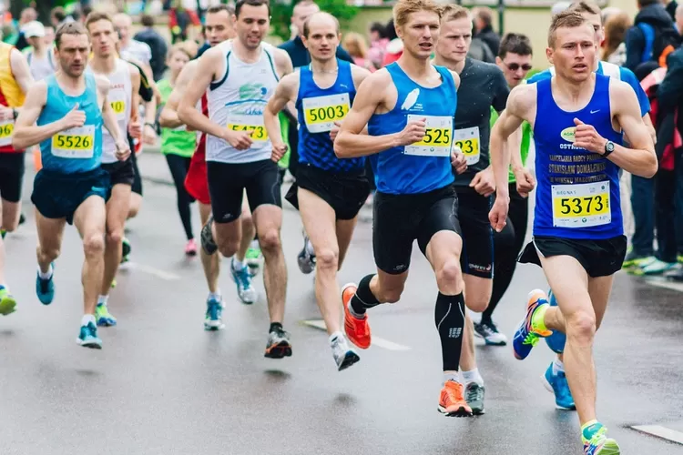 Ilustrasi lari maraton.