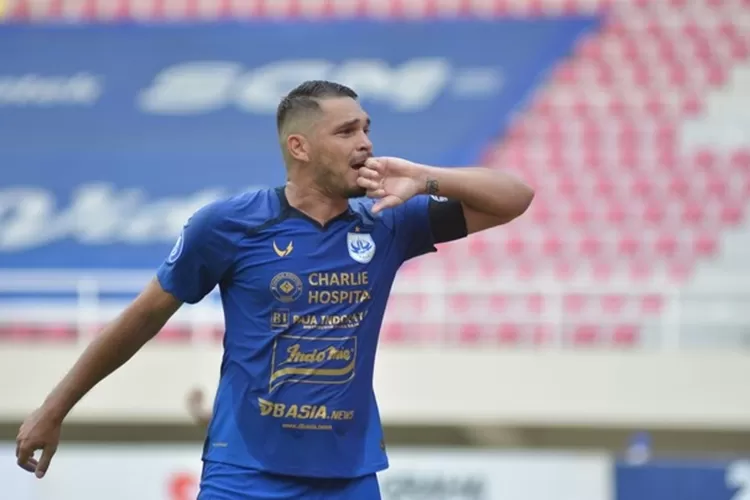 Wallace Costa saat mencetak gol untuk PSIS Semarang. (Ayosemarang/Budi Cahyono)