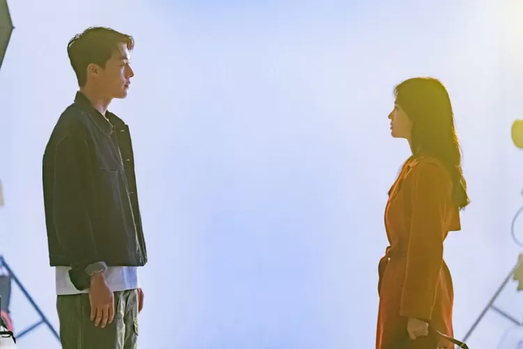 Song Hye Kyo dan Jang Ki Yong dalam drama 'Now We Are Breaking Up'. (soompi.com)