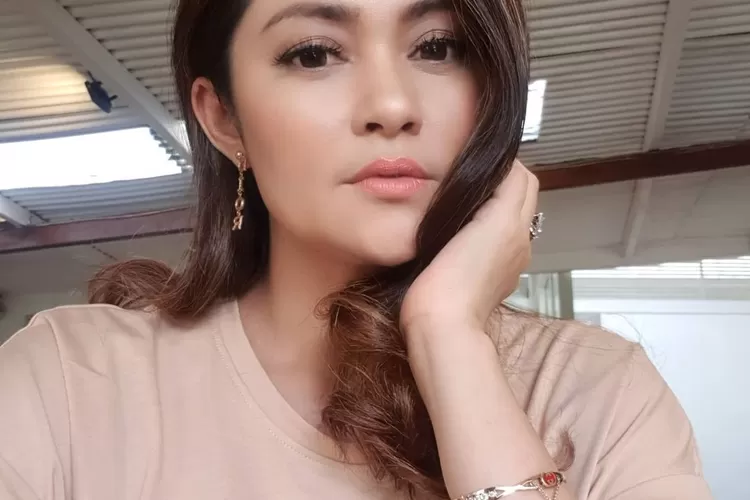 Ratu Dewi Imasy Profil Biodata Agama Umur Dan Ig Pemain Esti Di