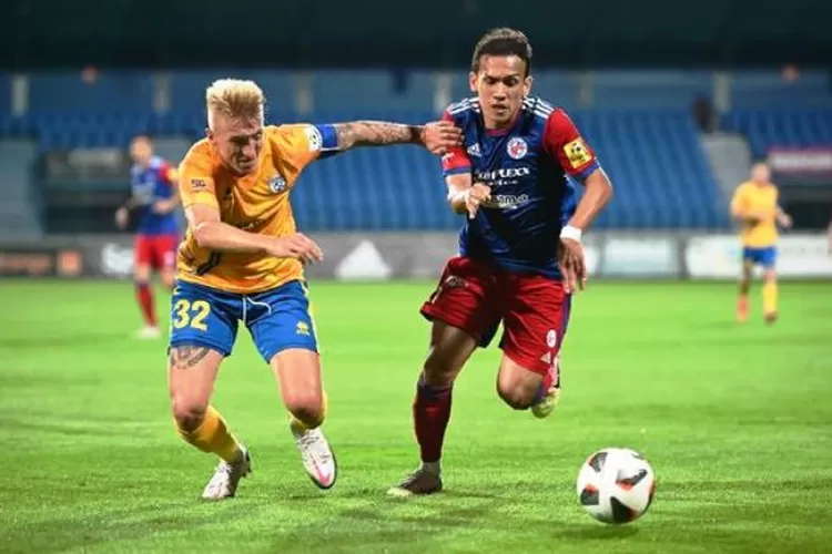 Egy Maulana Vikri baru gabung di Piala AFF usai 18 Desember. (Dok. FK Senica). (cnnindonesia.com)